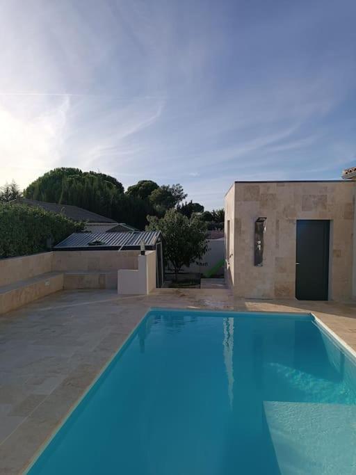 Charmant Studio Avec Piscine Villemoustaussou Eksteriør billede